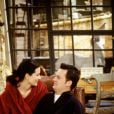 Em "Friends",  Monica (Courteney Cox) e Chandler (Matthew Perry)  passam da amizade para o amor