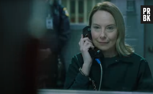 "Only Murders in the Building", 2ª temporada: Jan (Amy Ryan) está presa e recebe visita na cadeia no trailer do novo ano