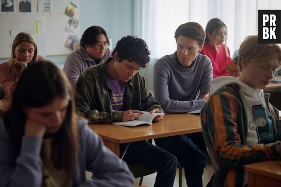 "Young Royals": Wilhelm (Edvin Ryding) e Simon (Omar Rudberg) aparecem reunidos em foto inédita