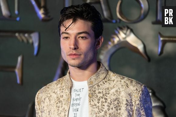 Ezra Miller foi acusado de restringer a liberdade de jovem de 18 anos