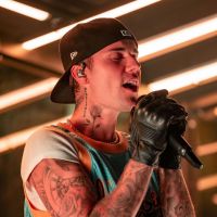 Justin Bieber define data para retomar turnê após Síndrome de RAM. Saiba quando!