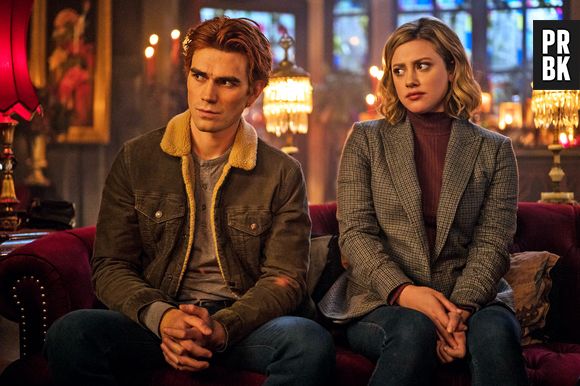 "Riverdale": showrunner fala sobre reset da série na 7ª temporada e possibilidade de introduzir novas dinâmicas e temas: "podemos ver o que vamos recriar"
