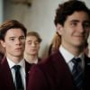 Não conhecíamos o seriado sueco "Young Royals" até que o romance do Príncipe Wilhelm (Edvin Ryding) e Simon (Omar Rudberg) conquistou os nossos corações