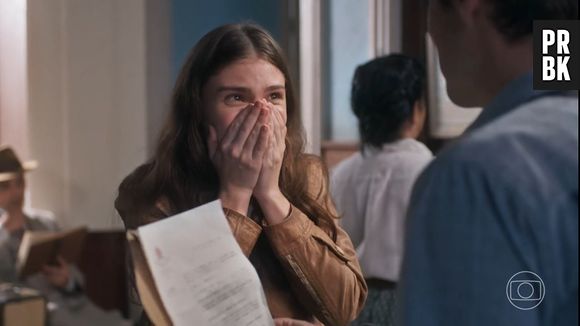 Final "Além da Ilusão": Olívia (Debora Ozório) se emocionou ao ver Tenório (Jayme Matarazzo) sendo liberado pelo Vaticano