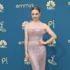 Amanda Seyfried vestiu Armani Privé no tapete vermelho do Emmy 2022