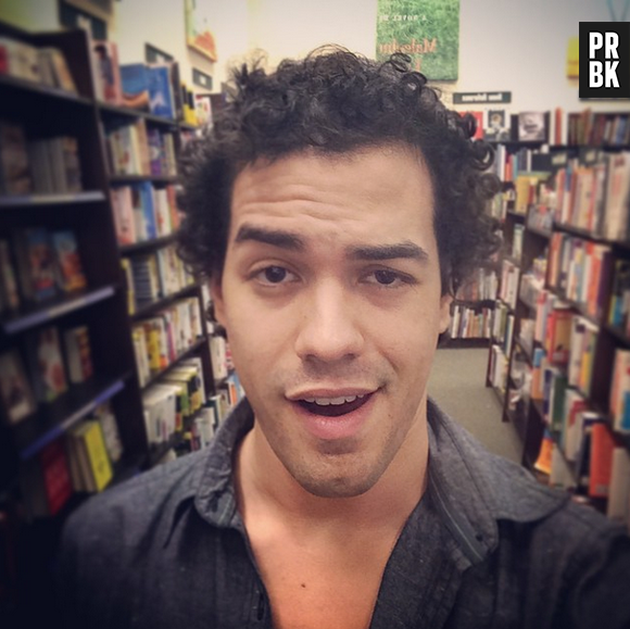 Sam Alves grava vídeo cantando Taylor Swift e manda recado para os haters