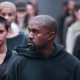  Kanye West ataca jornalista   Gabriella Karefa-Johnson e critica seu look após ela problematizar sua camiseta "Vidas Brancas Importam"   