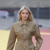 Gigi Hadid critica Kanye West por atacar jornalista que não gostou da sua camiseta de "Vidas Brancas Importam": "Você é um valentão e uma piada"