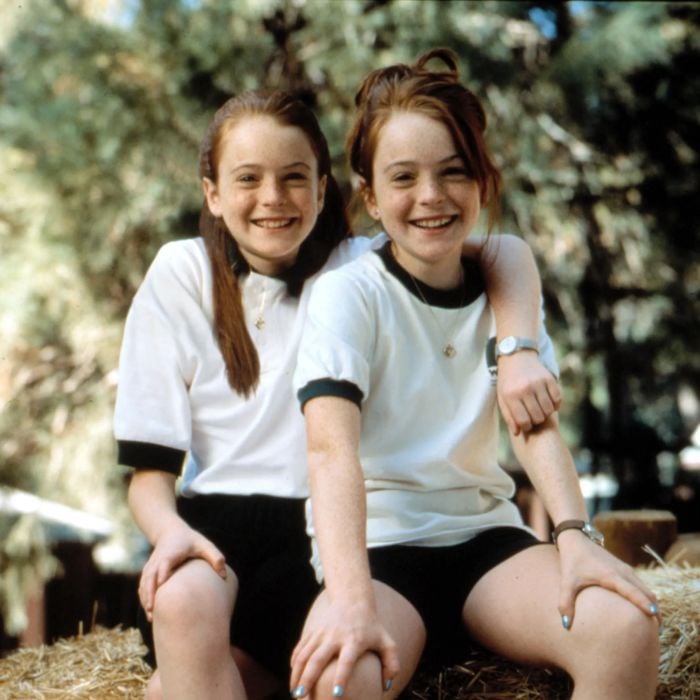 Em &quot;Operação Cupido&quot;, de 1998, Lindsay Lohan faz o papel de gêmeas