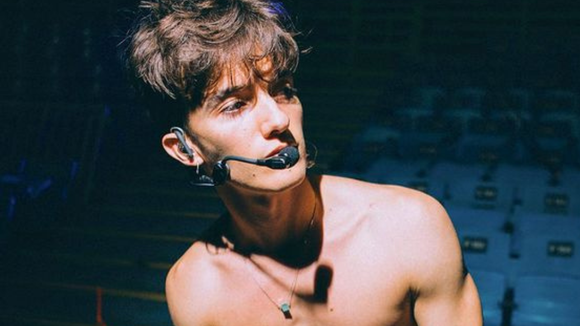 Now United: Noah Urrea anuncia saída do grupo e divulga substituto