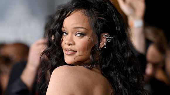 Rihanna causa polêmica por convidar Johnny Depp para Savage X Fenty. Veja reações!