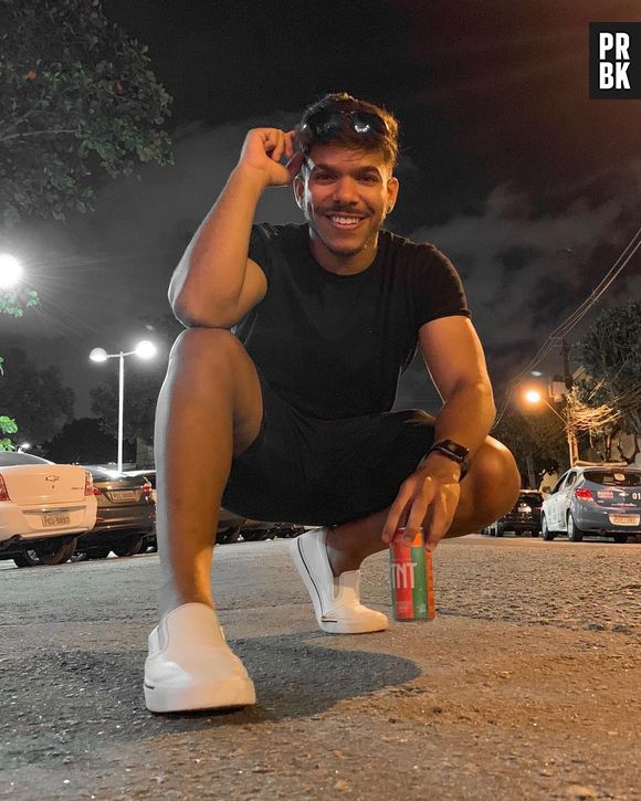 "De Férias com o EX Caribe: Salseiro VIP": Lucas Albert é influenciador digital e cria conteúdo para o Instagram, TikTok e Twitter