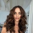 Selfie de Rafa Kalimann mostra cabelo sunkissed bem natural