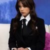 Jenna Ortega acredita que equipe conseguiu evitar muito diálogo para fazer Wandinha parecer humana 