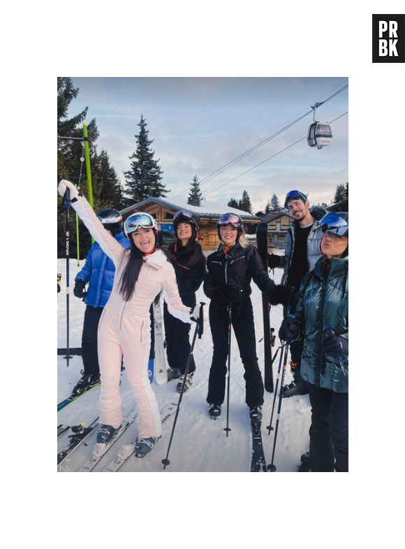 O grupo de famosas está em Courchevel, na França 