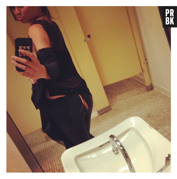 Desculpa pra tirar belfie: "ah, a calça ragou e eu queria mostrar pro Instagram todo"