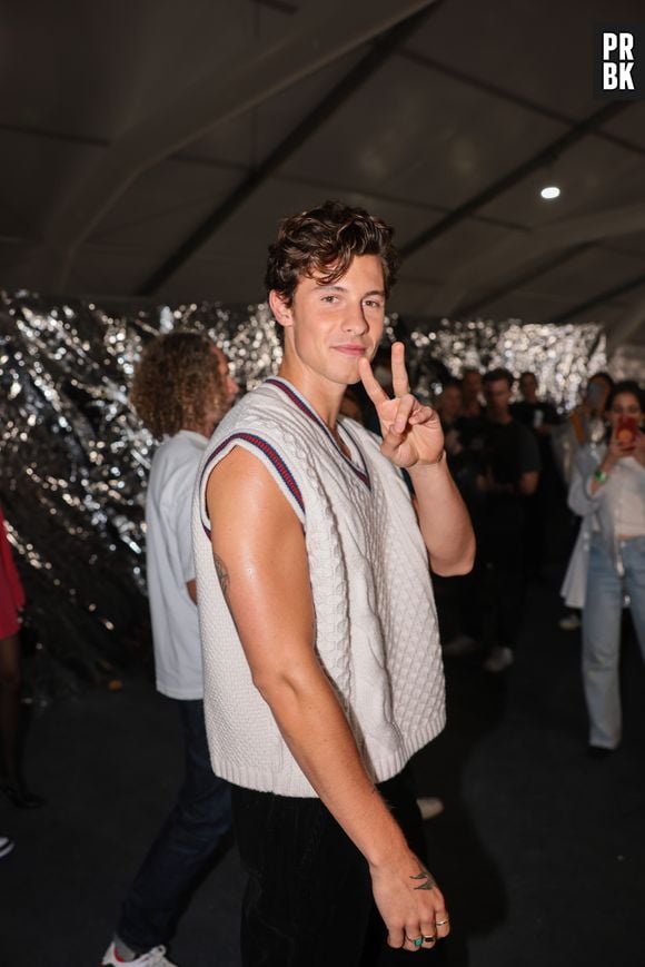 Shawn Mendes comenta decisão de parar turnê para cuidar da saúde mental: "Não estava nem um pouco preparado para o quão difícil seria a turnê após esse tempo fora"