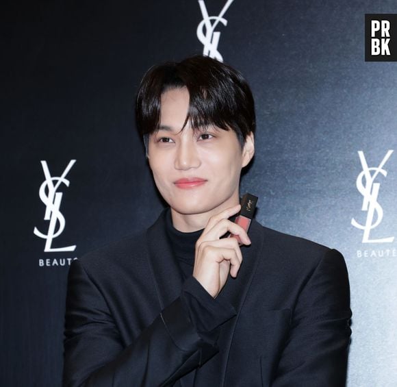 K-Pop: Kai do EXO chora em live após descobrir que seu alistamento militar obrigatório foi adiantado