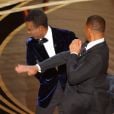 Will Smith dá um tapa em Chris Rock durante cerimônia do Oscar
