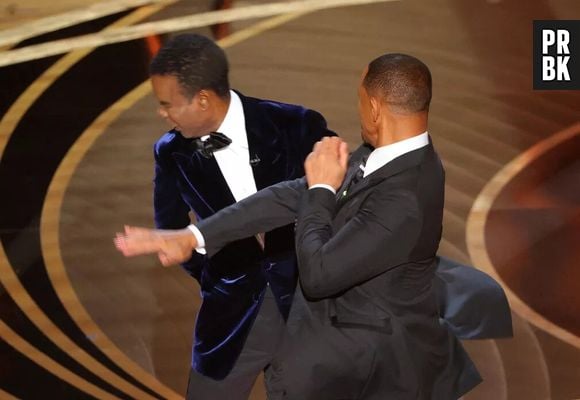 Will Smith dá um tapa em Chris Rock durante cerimônia do Oscar