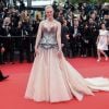 Elle Fanning teve papel rejeitado por ser considerada "impossível de f*der"