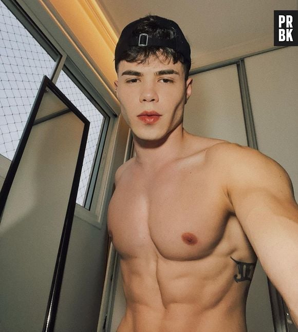 Gustavo Rocha produz conteúdo para o OnlyFans