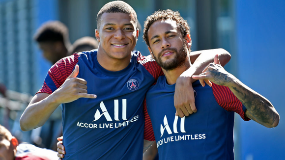 Neymar X Mbappé: entenda a polêmica que pode ter contribuído para a saída do brasileiro do PSG