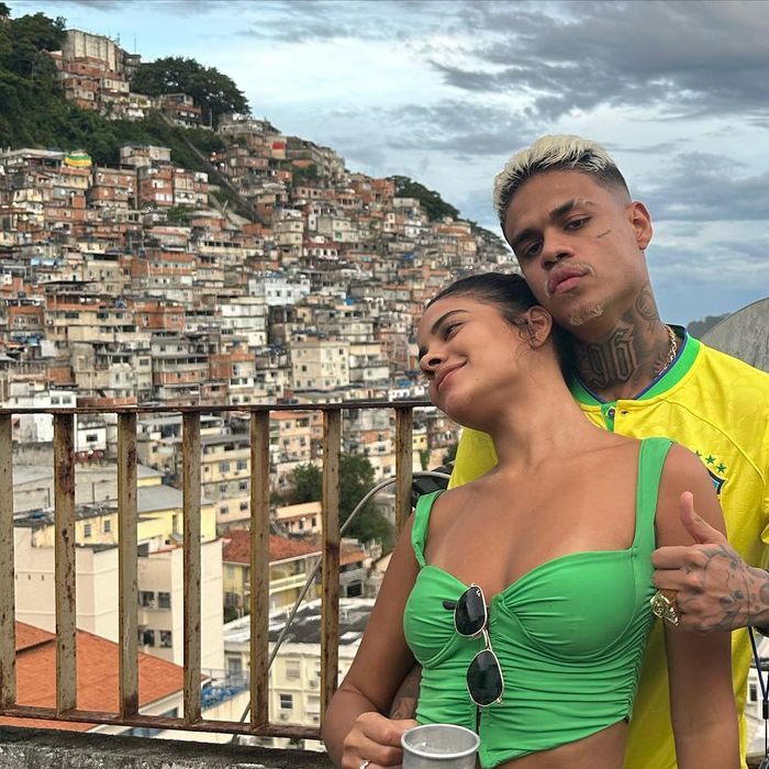 Música, tatuagem de casal, par em novela e mais: relembre o namoro de MC Cabelinho e Bella Campos