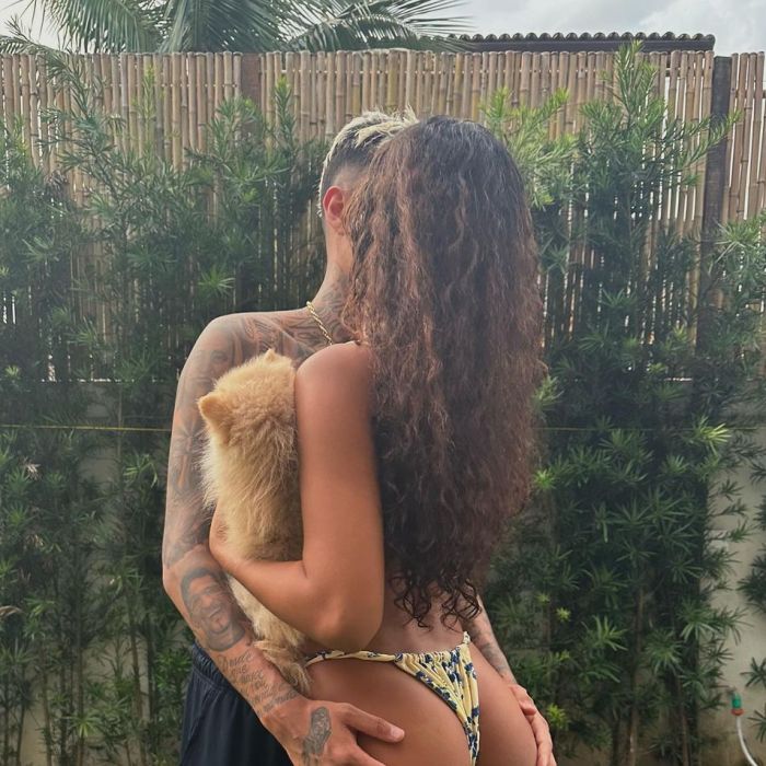 Tatuagem de casal e mais: relembre o namoro de MC Cabelinho e Bella Campos