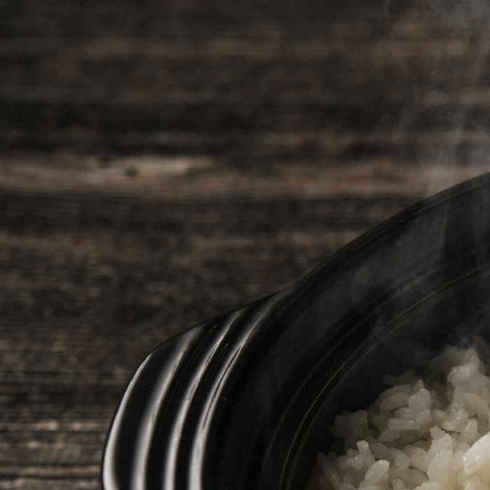 Microbiologista explica por que não é recomendável comer arroz requentado