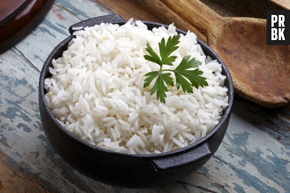 Contra o hábito de reaquecer arroz: microbiologista explica por que não é recomendável comer arroz requentado