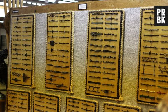 O Devil's Rope Museum mostra diferentes formatos de arame enfarpado! Localizado nos Estados Unidos