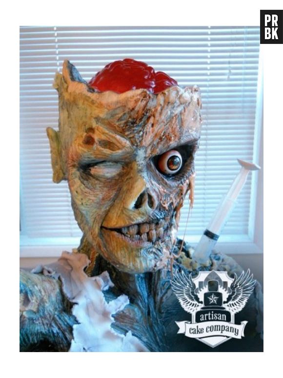 Quem comeria esse bolo que parece uma cabeça de zumbi? 