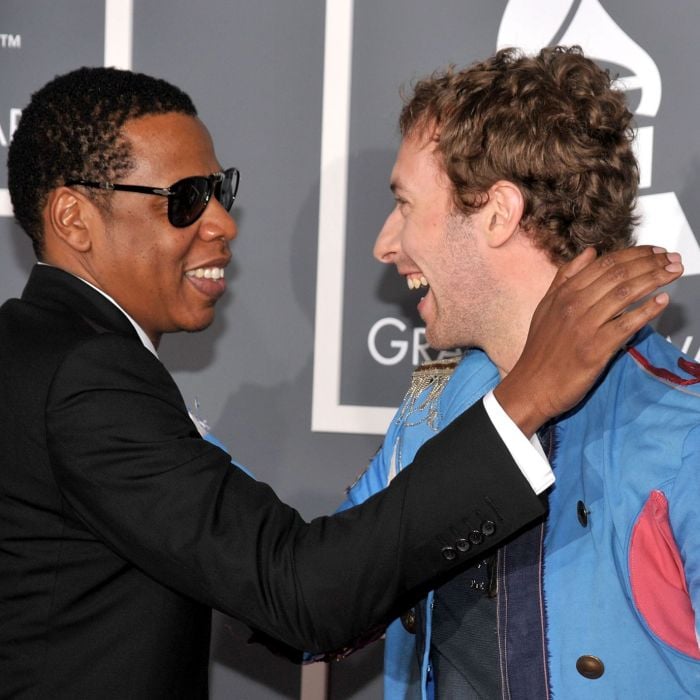  A amizade entre Chris Martin e Jay-Z rendeu, entre muitas coisas, parcerias musicais! 