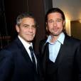  Brad Pitt e George Clooney j&aacute; aturam juntos em alguns filmes. Al&eacute;m disso participam de alguns projetos sociais. Est&atilde;o sempre se elogiando.&nbsp; 