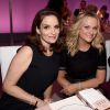 Tina Fey e Amy Poehler são amigas há mais de 20 anos! As duas se conheceram em uma escola de teatro. Desde então nunca se largaram e sempre que podem trabalham juntas. A gente agradece!