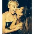  Miley Cyrus e Ariana Grande s&atilde;o um sucesso, pol&ecirc;micas e muito amigas! 
