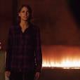  Thea (Willa Holland) amea&ccedil;a Ra's Al Ghul (Matt Noble) para proteger Oliver (Stephen Amell) em "Arrow" 