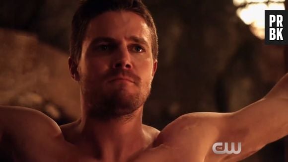 Em "Arrow", Oliver (Stephen Amell) diz que tem que se sacrificar! 