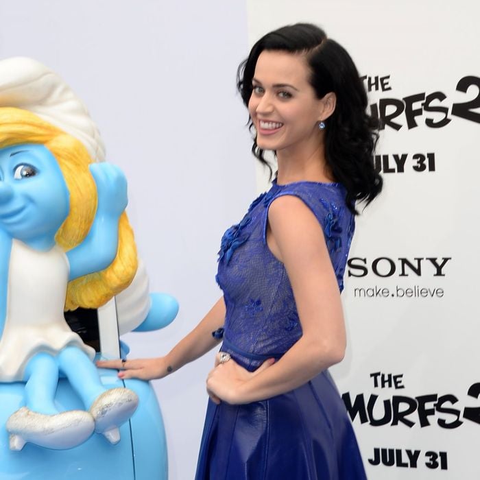  A diva da Katy Perry parece que foi feita para interpretar a Smurfete, em &quot;Os Smurfs&quot; 