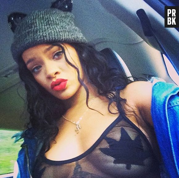 Rihanna já havia sido acusada de cheirar cocaína na edição de 2012 do festival Coachella