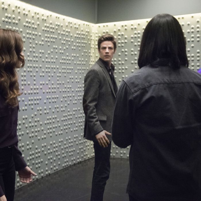 Barry (Grant Gustin), Caitlin (Danielle Panabaker) e Cisco (Carlos Valdés) descobriram os segredos de Wells (Tom Cavanagh) em &quot;The Flash&quot;
