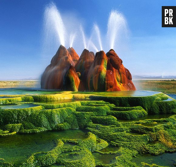 Fly Geyser, Nevada, EUA, parece um cenário feito por computador