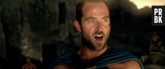 "300 - A Ascensão do Império" mostra o herói Themistokles (Sullivan Stapleton) tentando vencer Xerxes (Rodrigo Santoro)