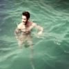 Gusttavo Lima nada pelado e teve foto revelada na internet!