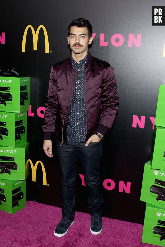 Assim que Demi Lovato chegou, Joe Jonas foi embora do evento da "Nylon"