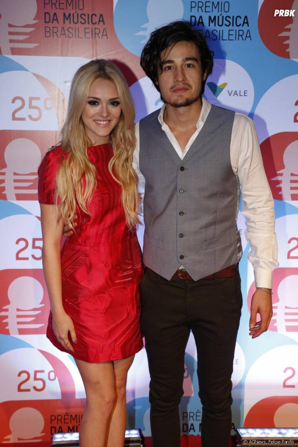 Isabelle Drummond namora Tiago Iorc, voz da música de ...