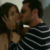 Será que Alex (Rodrigo Lombardi) vai tentar agarrar Angel (Camila Queiroz) outra vez em "Verdades Secretas"?