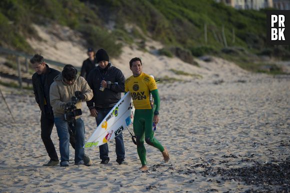 Aos 15 anos, Mineirinho conquistou seu primeiro troféu e se tornou o campeão mais jovem em uma competição profissional, vencendo uma etapa do SuperSurf.