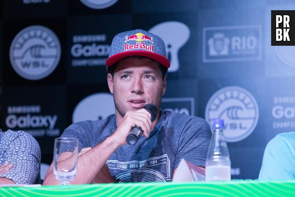 Adriano de Souza teve que aprender a lidar com a fama muito cedo